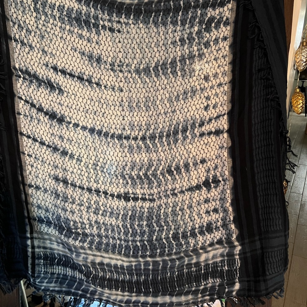 Handmade Blue and White Shibori Scarf Like New, Super soft